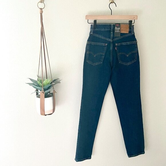 NWT Levis Premium 70s High Slim Straight Jeans in Sonoma Wash Size 23 x 29 - Picture 6 of 8